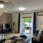Moradia B - 200m Da Da Oura - Leste * Albufeira