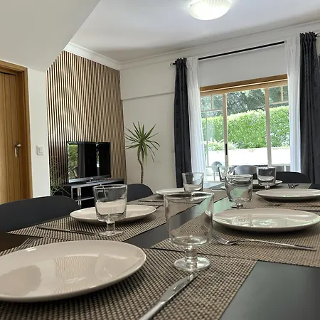 Moradia B - 200m Da Da Oura - Leste