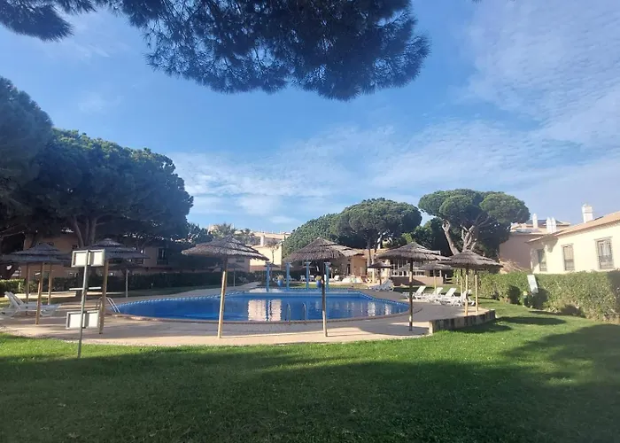 Moradia B - 200m Da Da Oura - Leste * Albufeira