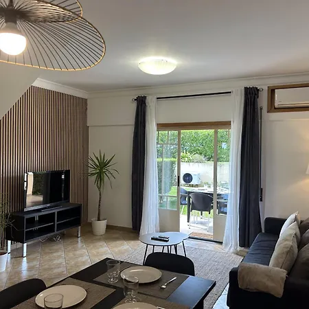 Moradia B - 200m Da Da Oura - Leste * Αλμπουφέιρα