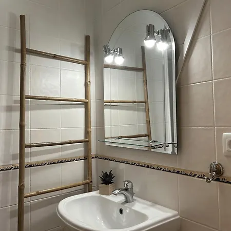 Nyaraló Moradia B - 200m Da Da Oura - Leste *